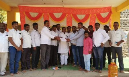 उमदी येथे अवकाळी नुकसान भरपाईसाठी ठिय्या आंदोलन; प्राणांतिक उपोषणाचा इशारा Stop movement for untimely compensation at Umadi