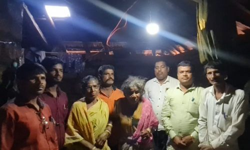 ….आणि दिव्याने घर उजळले and the lamp lit up the house