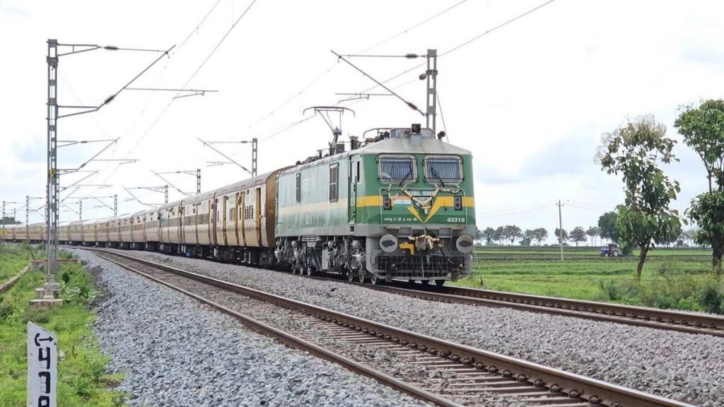 लोंढा-मिरज रेल्वेमार्ग दुपदरीकरणाचे काम पूर्ण Londha-Miraj railway double-tracking work completed
