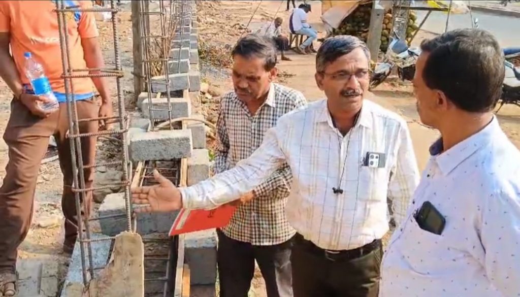 Inspection of protective wall work of Khanapur Bus Station