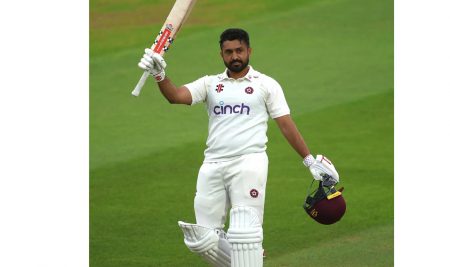 करुण नायरचे नाबाद शतक, विदर्भ 6/439 Karun Nair's unbeaten century, Vidarbha 6/439