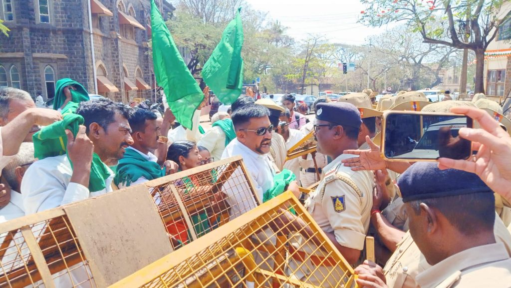 Give priority to agriculture sector in the budget