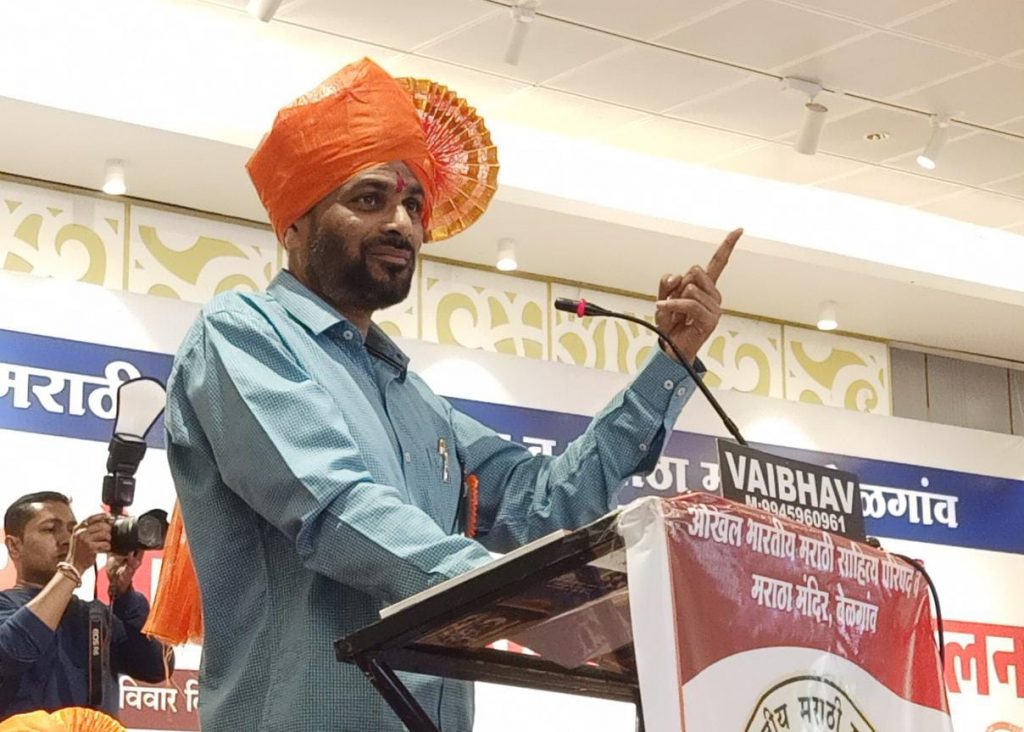 A true literary man knows the voice of deaf silence