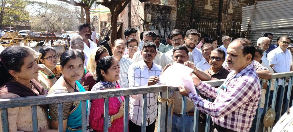 बारा वर्षांनंतरही वसती योजनेपासून अर्जदार वंचित Even after twelve years, the applicant is deprived of the housing scheme