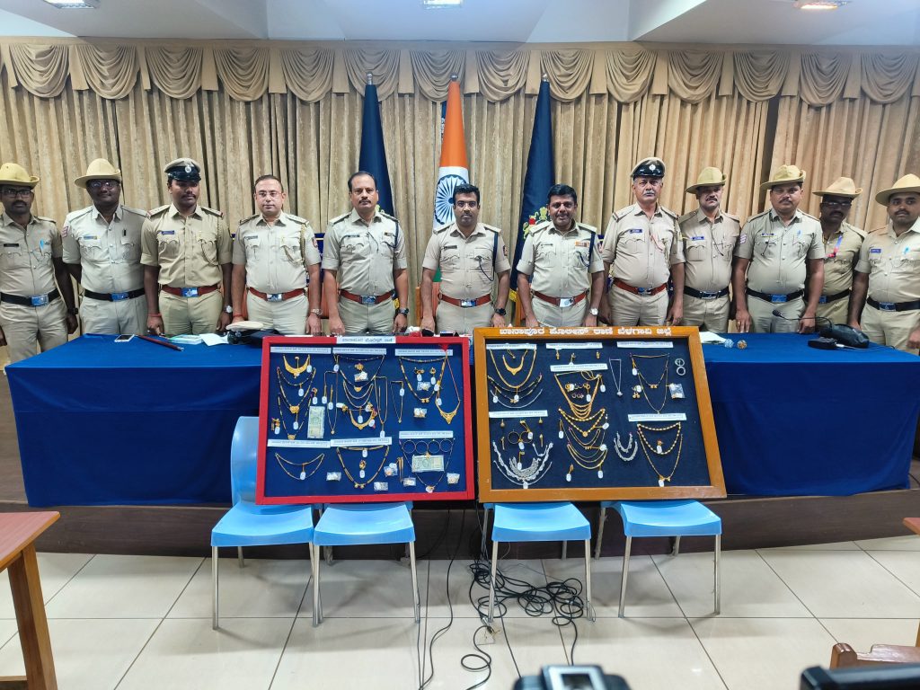 The smile of the indefatigable criminal was discovered by the police