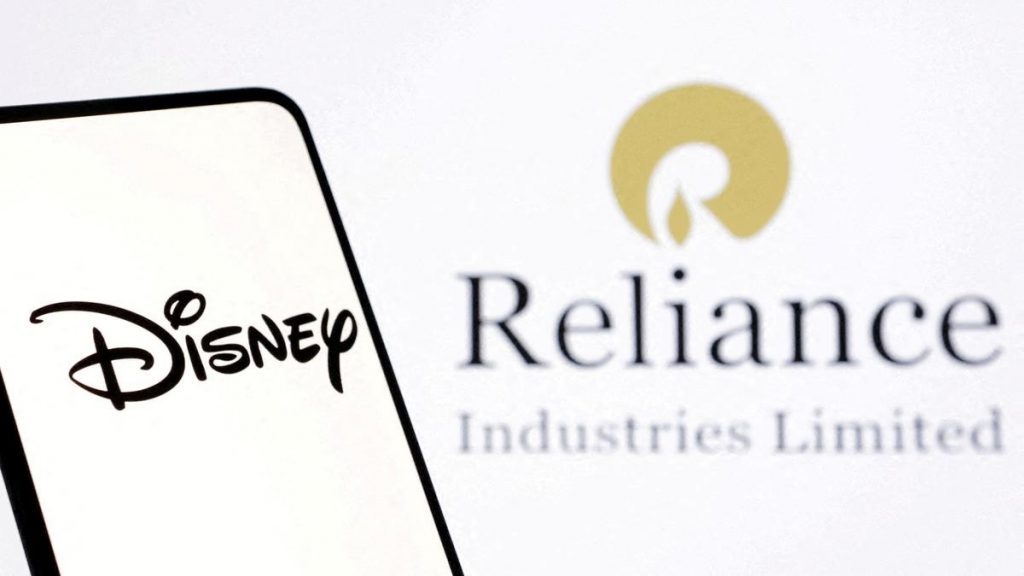 ‘रिलायन्स-डिस्ने’ च्या विलिनीकरणावर शिक्कामोर्तब Reliance, Disney Sign Merger Deal