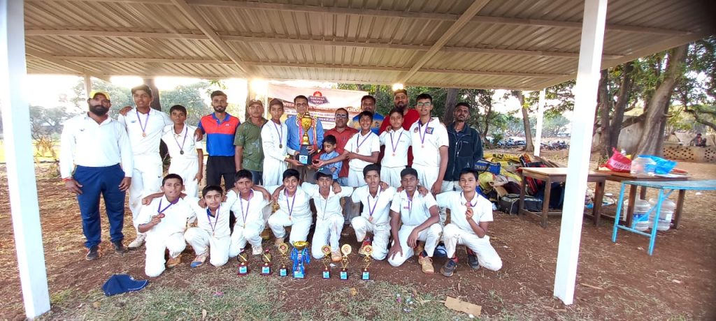 Hanuman Cup to KLE A team