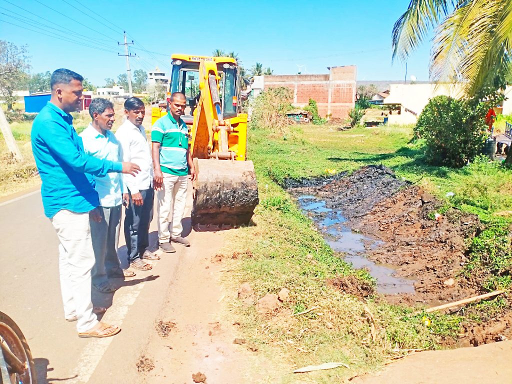 Cleanliness drive at Kednoor on the occasion of Shri Mahalakshmi Devi Yatra