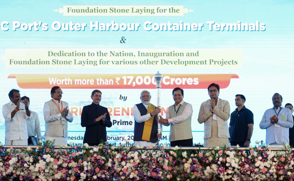 Congress, DMK do not care about development: Modi