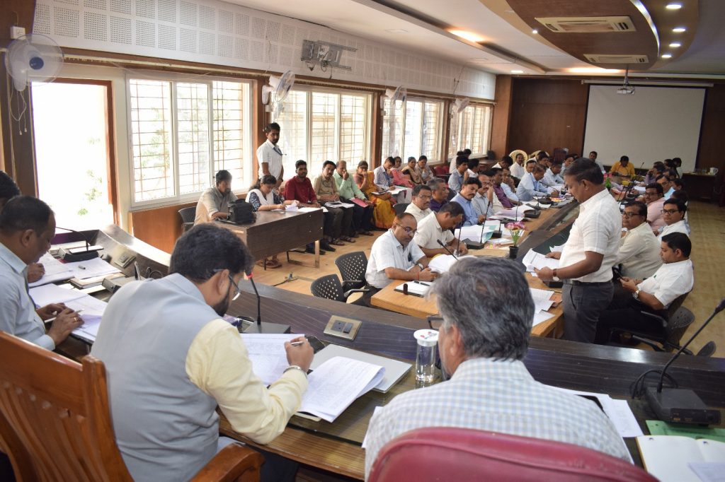 बैठकीला गैरहजर राहिल्यास कायदेशीर कारवाई करणार Legal action will be taken if absent from the meeting