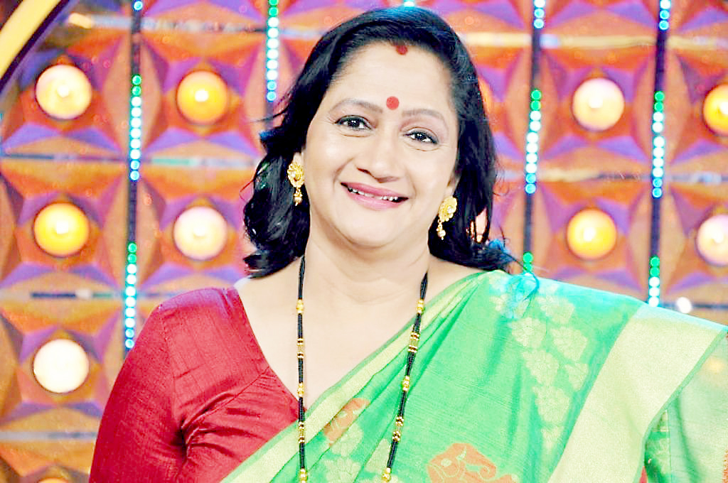 मराठी सिने अभिनेत्री अलका कुबल गुरुवारी मंडोळीत येणार Marathi cine actress Alka Kubal will come to Mandoli on Thursday