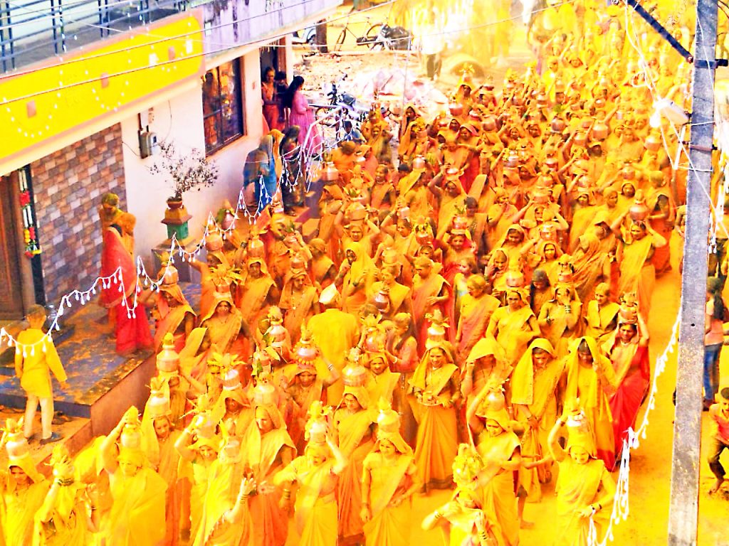 Grand procession of Lakshmi Devi idol at Bekinkeret