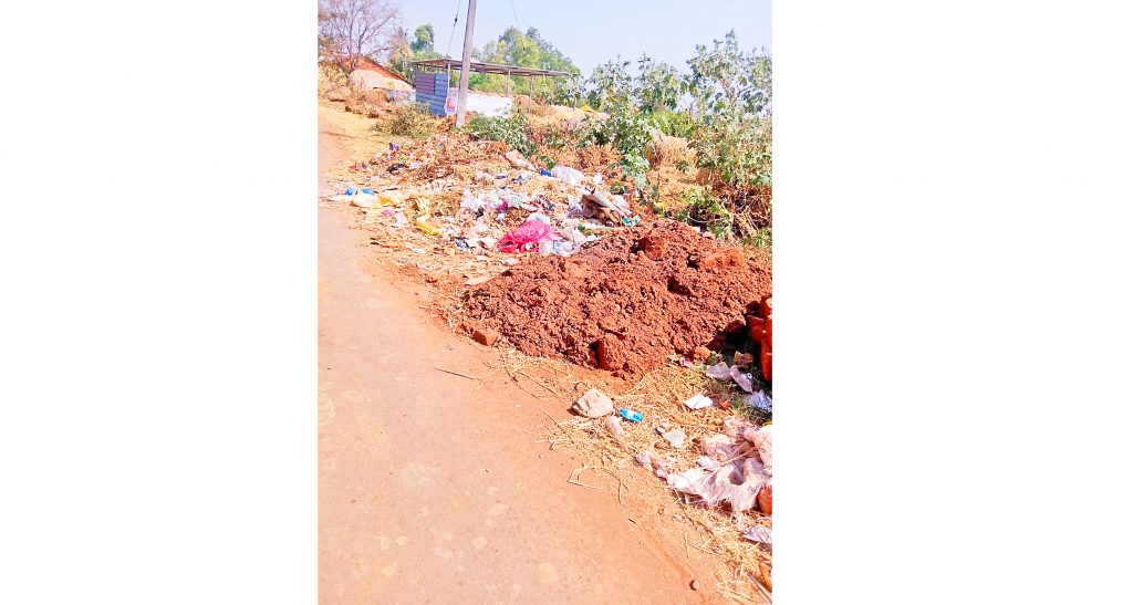 Unsanitary everywhere due to overflowing sewers at Bekinkere