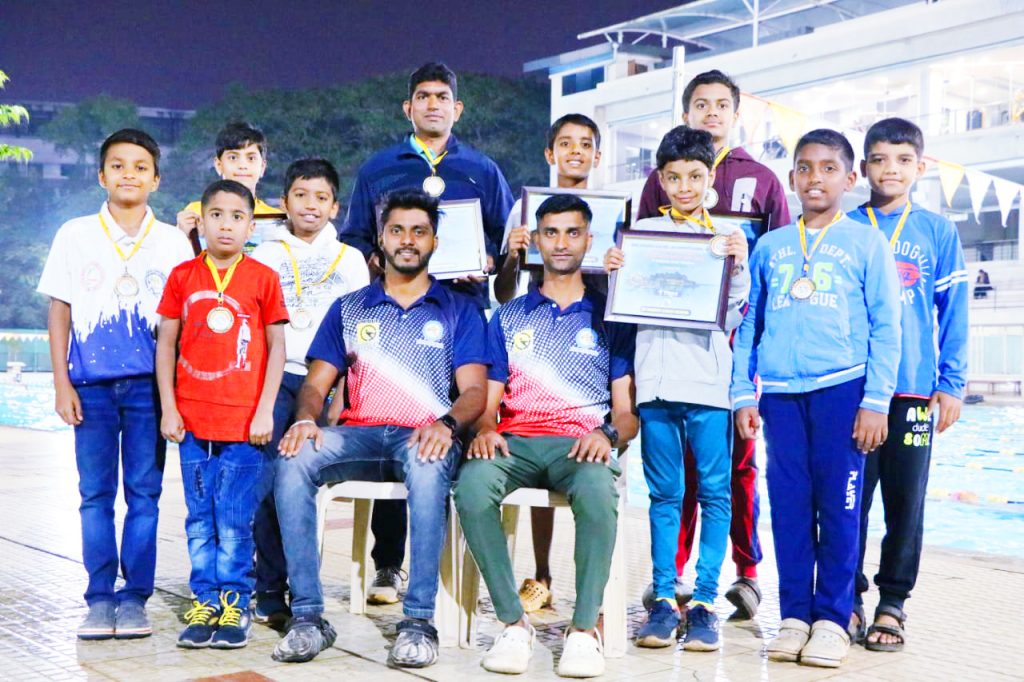 वेदांत, पाकी, अरुण जलद जलतरणपटू Vedanta, Paki, Arun are fast swimmers