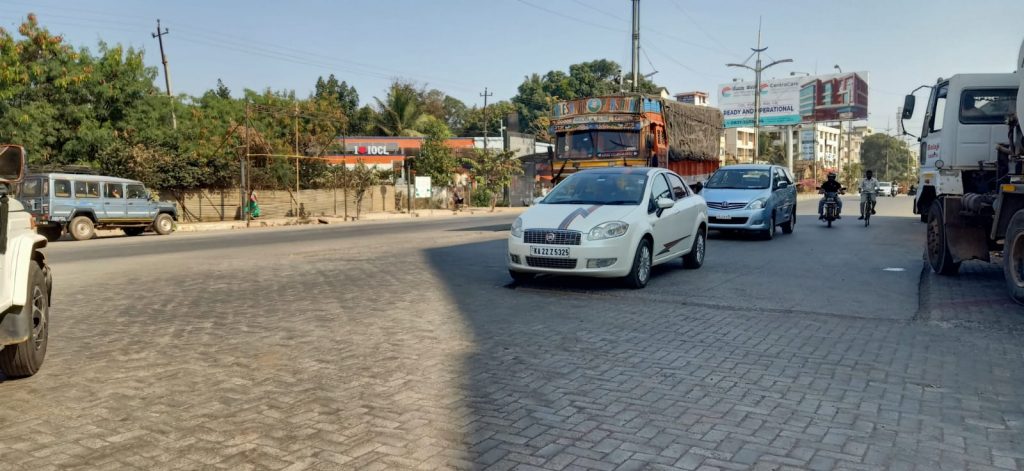 A demand for deadlock on uneven ground