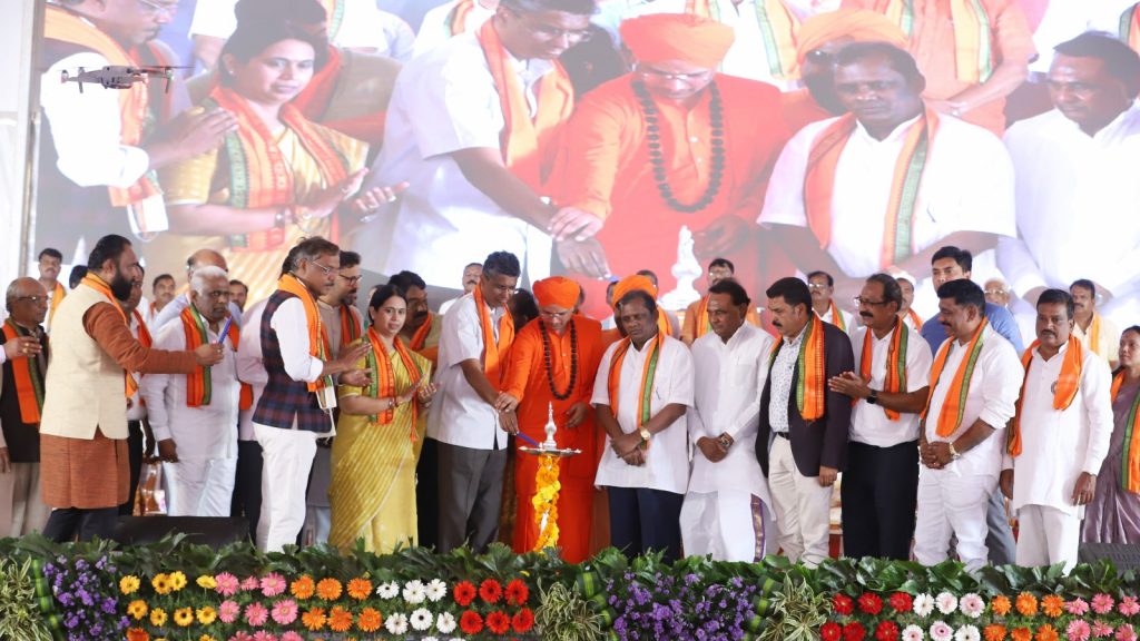 जातीव्यवस्था संपविण्यासाठी अंबिगेर चौडय्यांचे विचार मार्गदर्शक Ambiger Chowdhury's Thought Guide to End Caste System