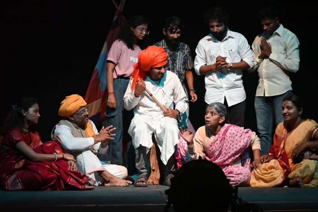 कॅपिटल वन आयोजित एकांकिका स्पर्धेची सांगता Conclusion of the One Act Competition organized by Capital One