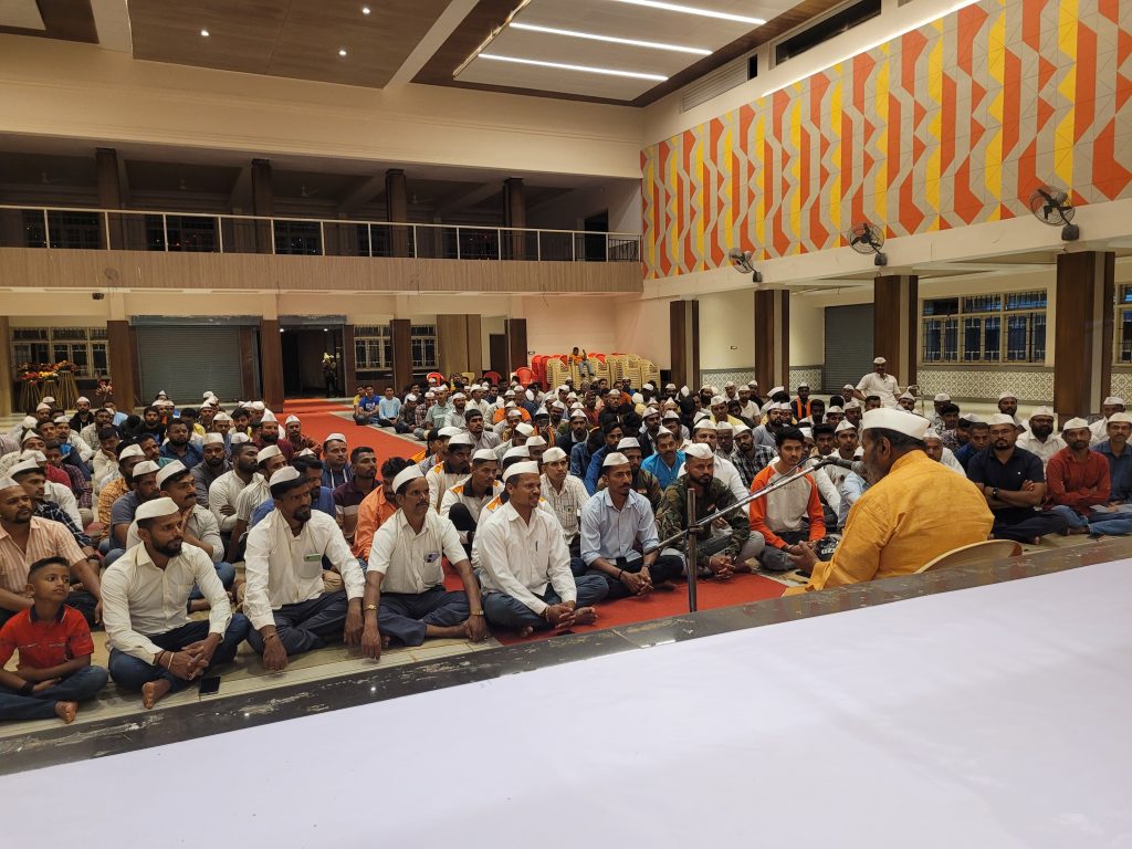 Mahaprasad by Shiv Pratishthan for the holders of Gadkot campaign