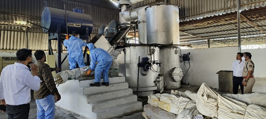 जप्त केलेल्या 3 क्विंटल गांजाची विल्हेवाट Disposal of seized 3 quintals of ganja