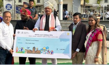 आरोग्य विभागासाठी सॉप्टवेअर तयार करुन ‘महाराष्ट्र स्टुडंट्स इनोव्हेशन’ स्पर्धेत ओम चौगुले यांची बाजी software for health department