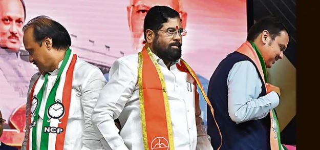 महायुती षटकाराच्या तयारीत Preparing for the Mahayuti Six