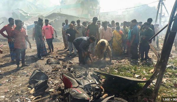 10 killed in firecracker factory blast in Tamil Nadu