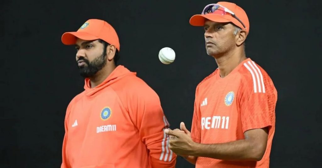 द्रविडकडेच प्रमुख प्रशिक्षकपदाची जबाबदारी Dravid has the responsibility of the head coach