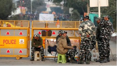 शेतकऱ्यांचा दिल्लीकडे मोर्चा! पंजाब- हरियाणा सीमा सील; दिल्लीतील अनेक भाग-सीमांवर कलम 144 लागू Farmers march to Delhi