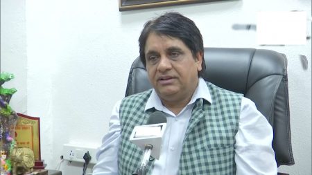 मायावतींना झटका देणार जयंत चौधरी; बसप खासदार मलूक नागर यांची घेतली भेट Jayant Chaudhary will attack Mayawati