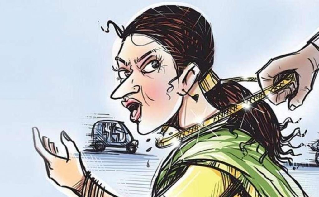 Woman's mangalsutra was cut off by hitting a bike