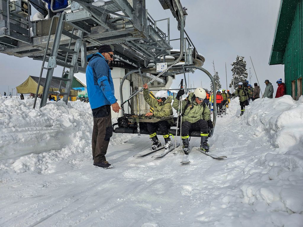 Heavy Avalanche in Gulmarg