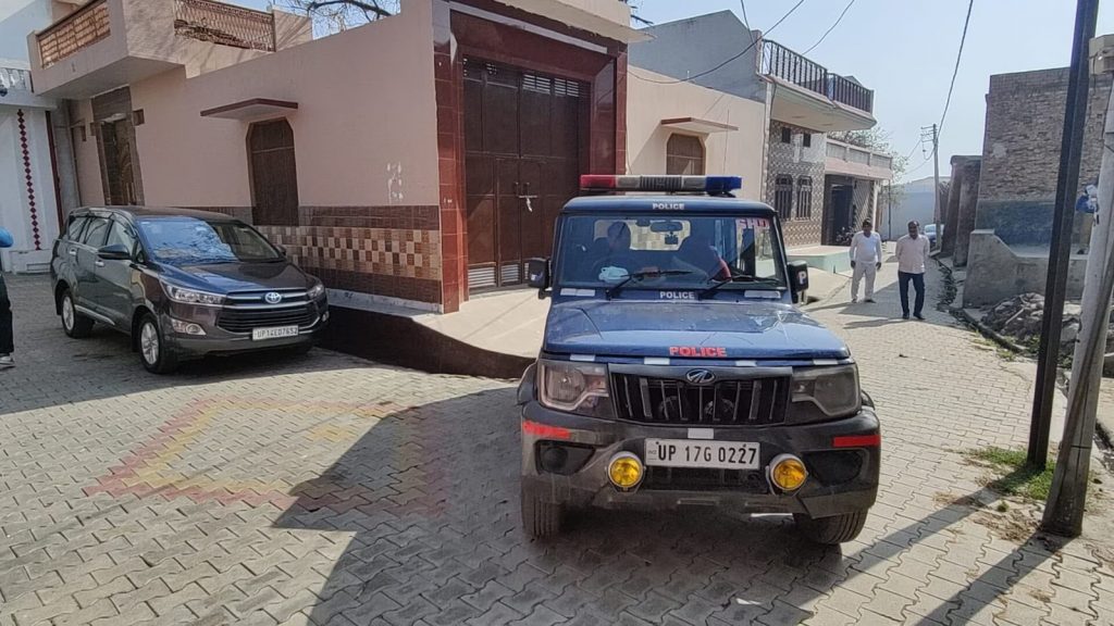 सत्यपाल मलिक यांच्या घरावर सीबीआयचा छापा CBI raids Satyapal Malik's house