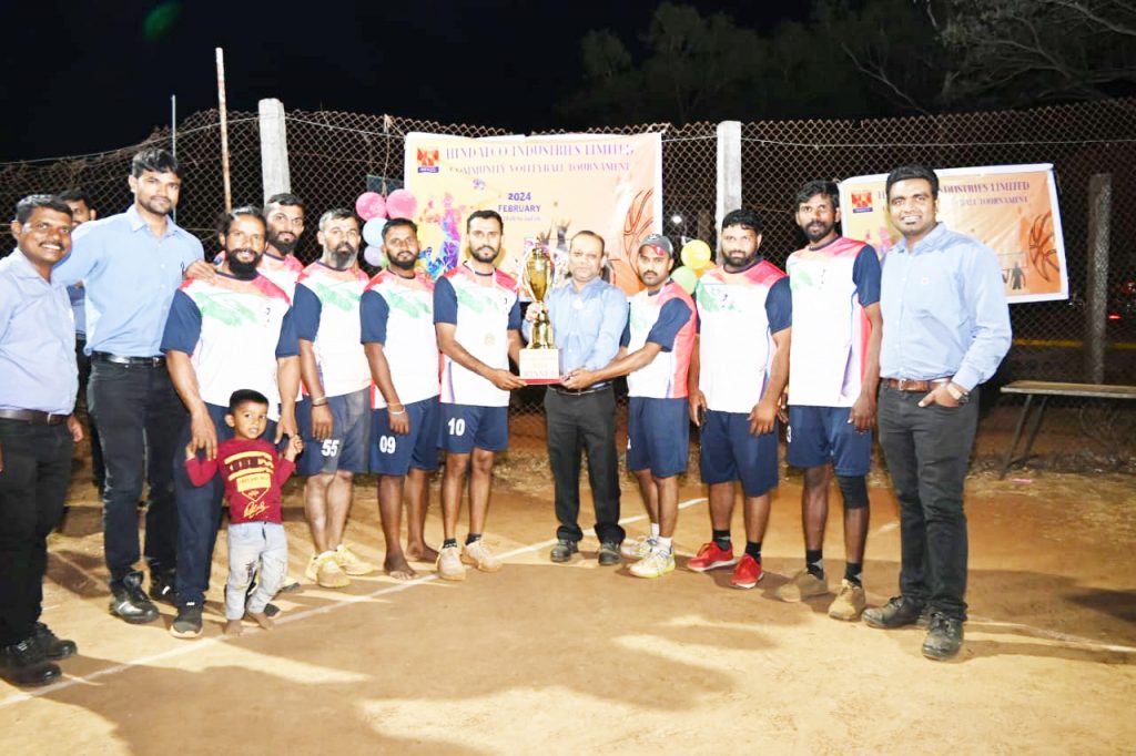 हिंडाल्को कम्युनिटी व्हॉलीबॉल करंडक स्पर्धा उत्साहात Hindalco Community Volleyball Cup competition in full swing