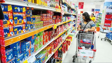 तिसऱ्या तिमाहीत एफएमसीजी उद्योगात 6 टक्क्यांनी वाढ FMCG industry grew by 6 percent in the third quarter
