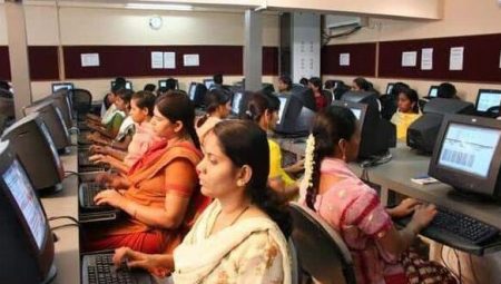 सेवा क्षेत्राचा निर्देशांक जानेवारीत उच्चांकावर Services sector index hits high in January