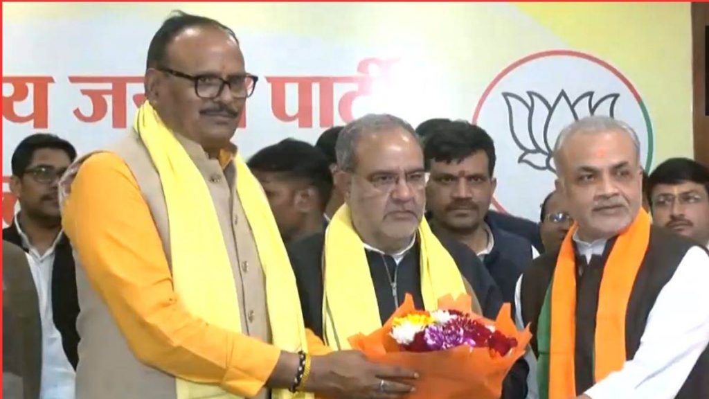 Lal Bahadur Shastri's Grandson Ramram to Congress