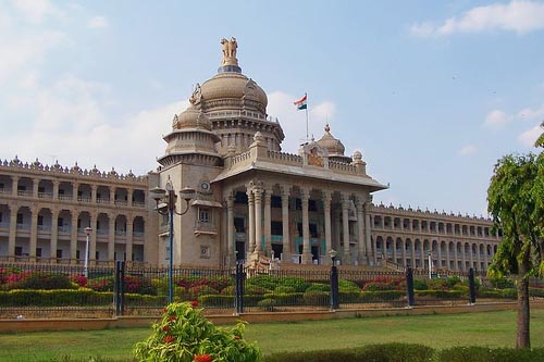 Mandatory 60 percent Kannada on nameplates issued