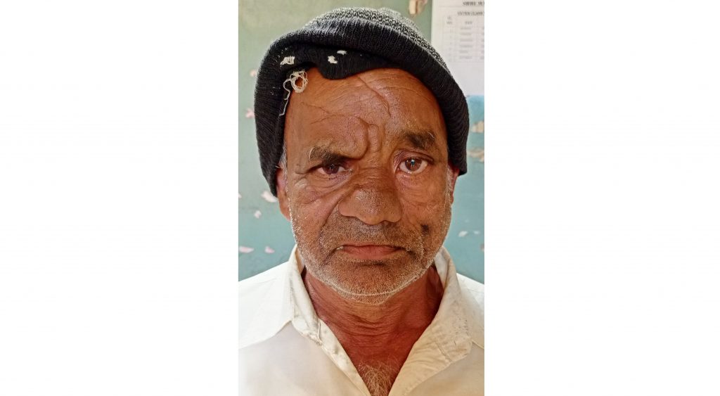 अस्वलाच्या हल्ल्यात गंभीर जखमी झालेल्या व्यक्तीवर उपासमारीची वेळ Starvation time on a person seriously injured in a bear attack