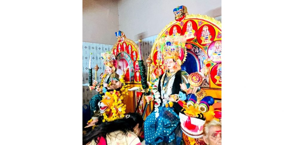 The program of filling the OT of Lakshmi Devi at Bekwad is in full swing