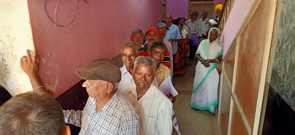 Rush for pension in Tehsildar office