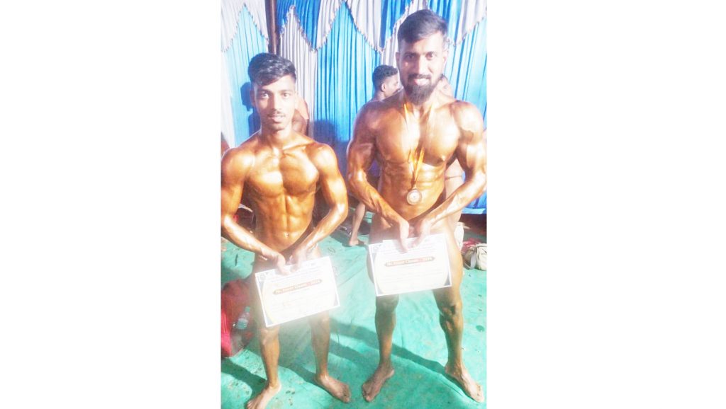 विविध शरीरसौष्ठव स्पर्धेत मयुर-आकाशला यश Mayur-Akash's success in various bodybuilding competitions