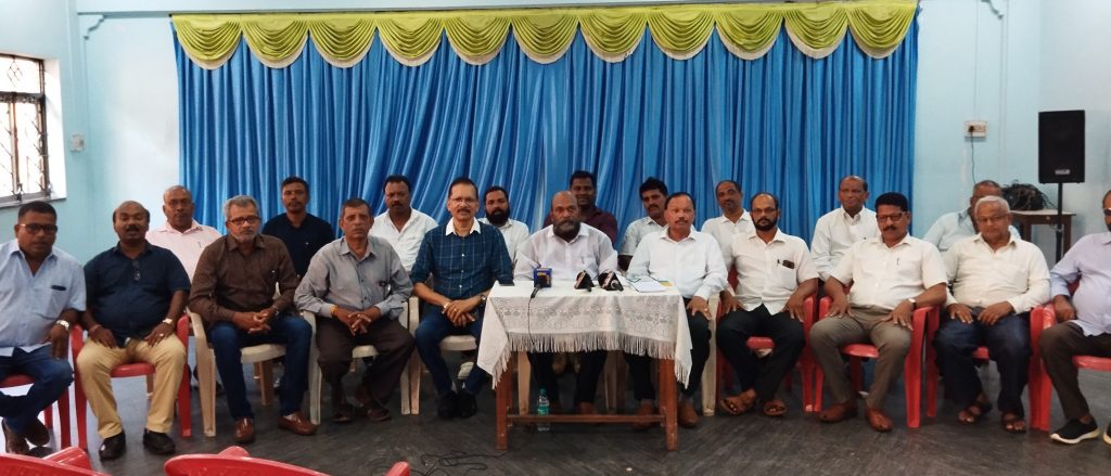 भंडारी समाजाला 20 टक्के आरक्षण द्यावे 20 percent reservation should be given to Bhandari community