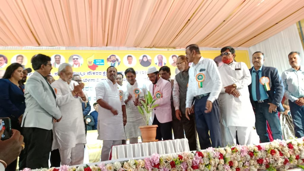 Everyone should contribute to society