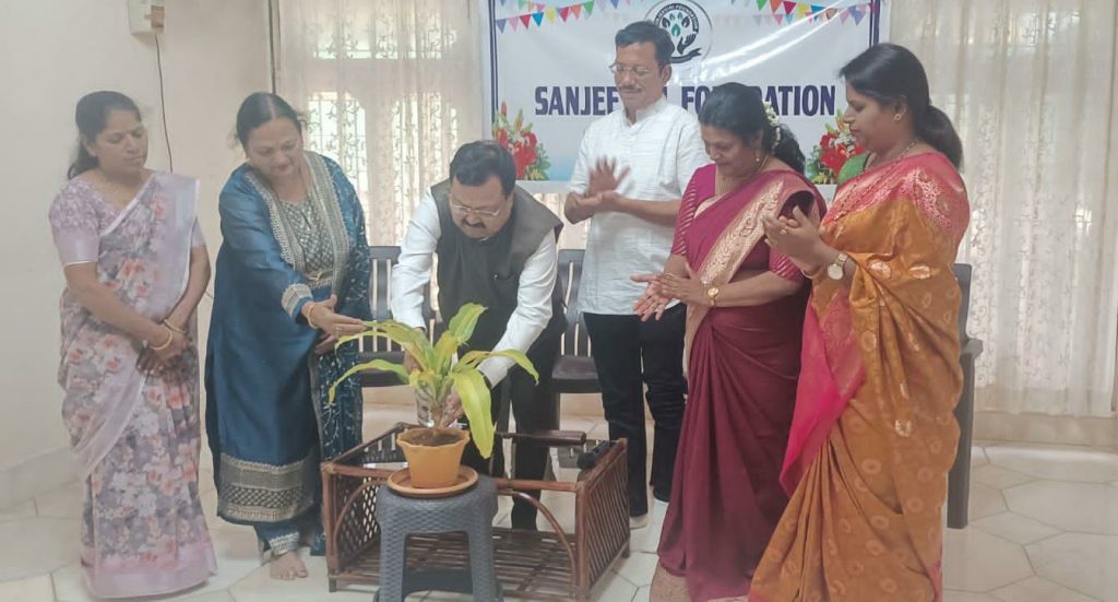 Organized summer camp for senior citizens in Sanjeevani