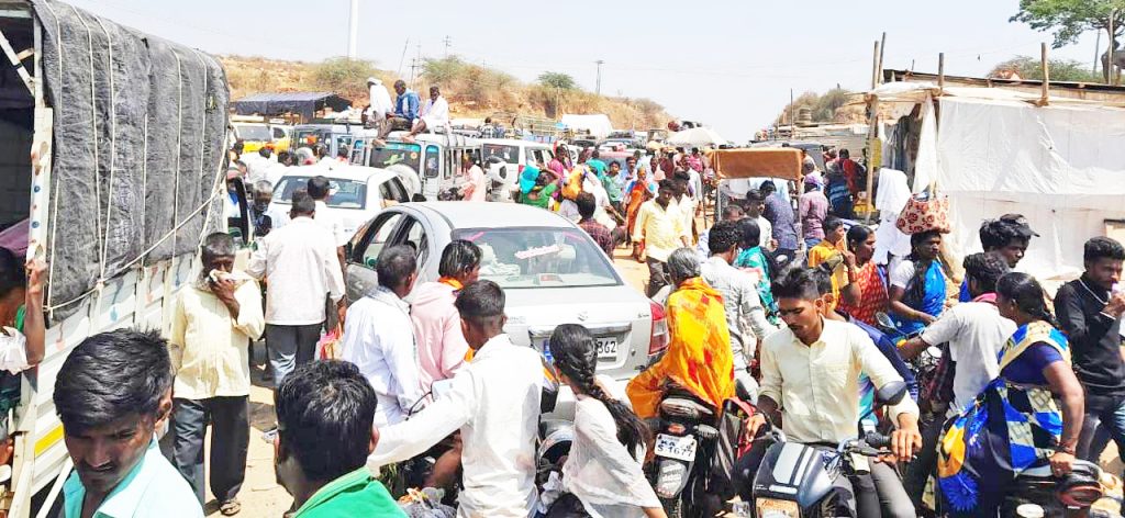 Traffic snarls all day at Yallamma Hills