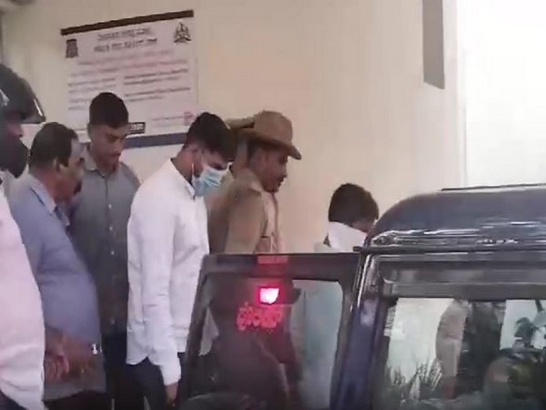 Three arrested in connection with declaration in support of Pakistan