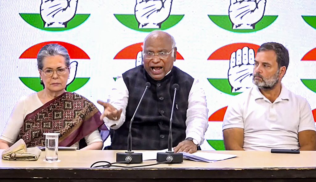 Congress bombarded with notices from 'Income Tax'