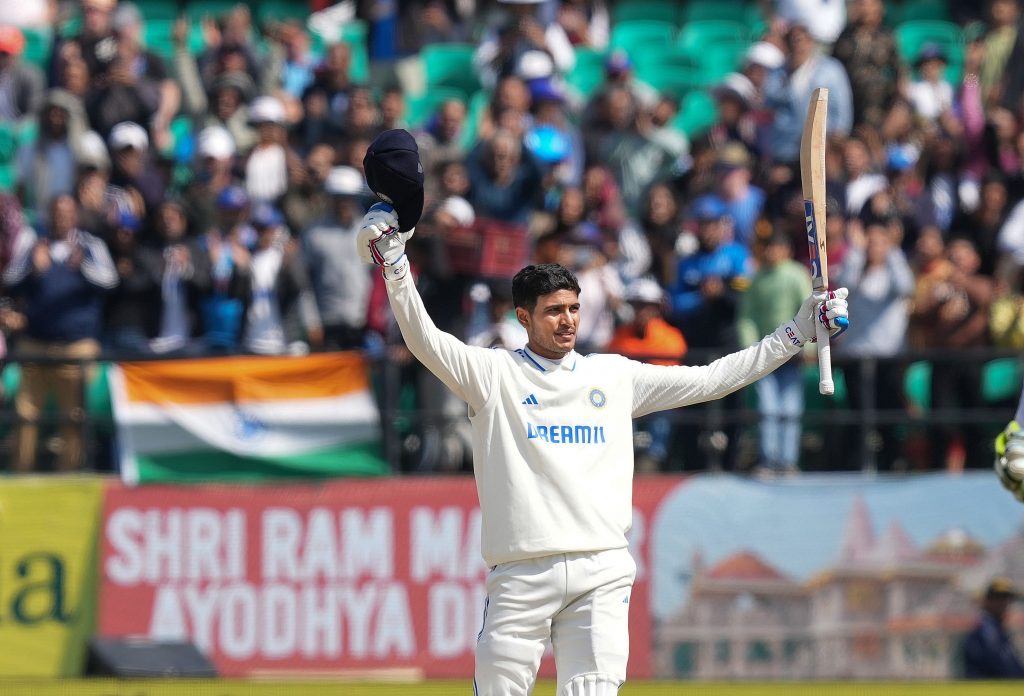 India lead by 255 runs