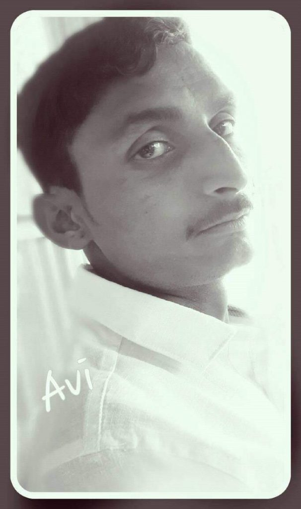 Sangli Breaking : भर चौकात तलवारीने हल्ला करून तरुणाचा खून; कौटुंबिक वादातून खूनामुळे जत शहर हादरले