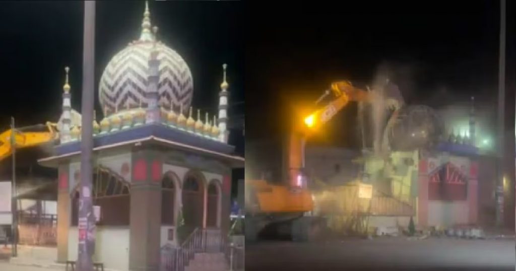 गुजरातमध्ये मध्यरात्री बुलडोझर कारवाई Midnight bulldozer operation in Gujarat